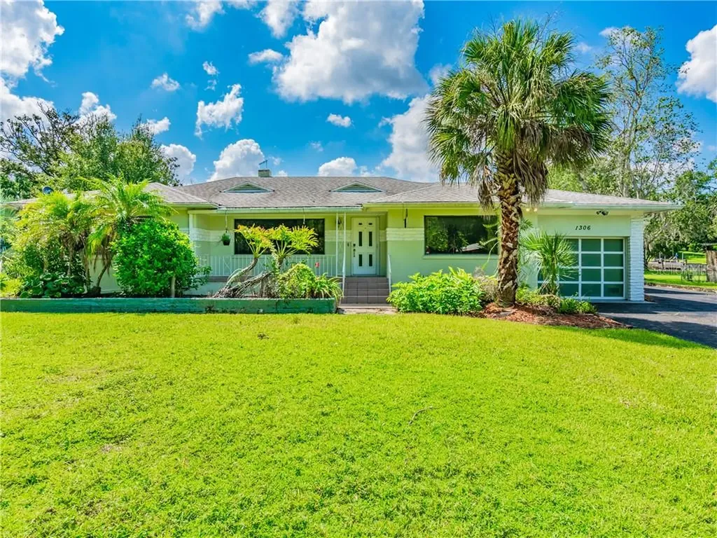 1306 Alicia Avenue Tampa FL 33604