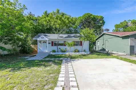 820 52nd Avenue S St Petersburg FL 33705