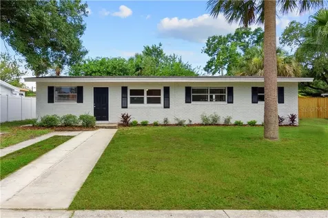 4724 W Wallace Avenue Tampa FL 33611