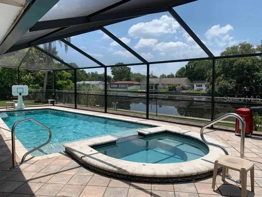 5200 108th Street N St Petersburg FL 33708