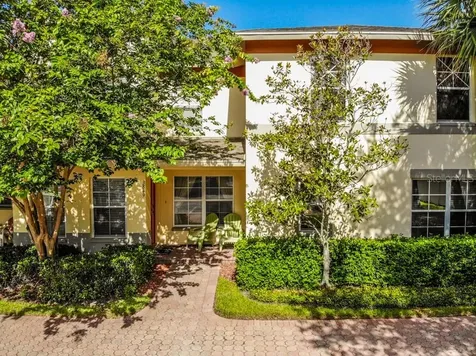 3849 Mariner Drive St Petersburg FL 33705