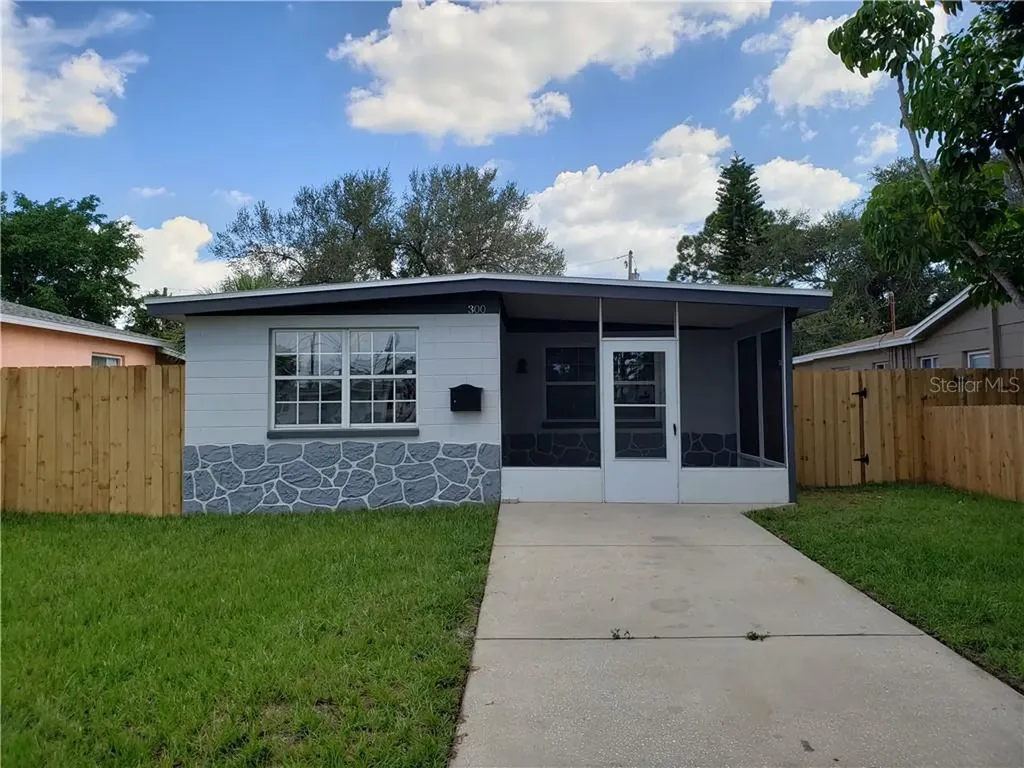 300 93rd Avenue N St Petersburg FL 33702