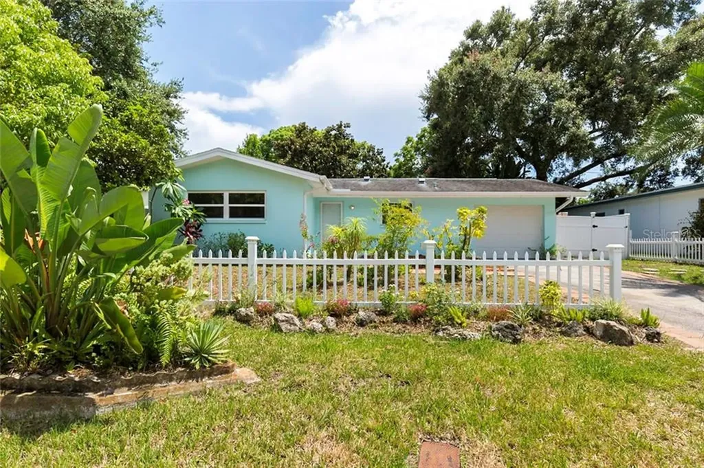 1437 Joel Lane Clearwater FL 33755