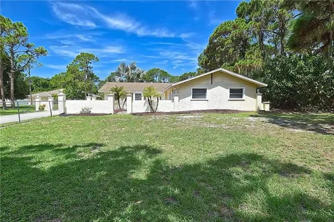 670 N Elm Street Englewood FL 34223