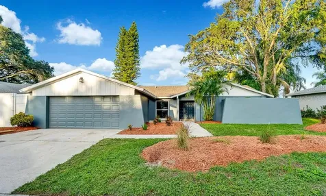 6815 Twelve Oaks Boulevard Tampa FL 33634