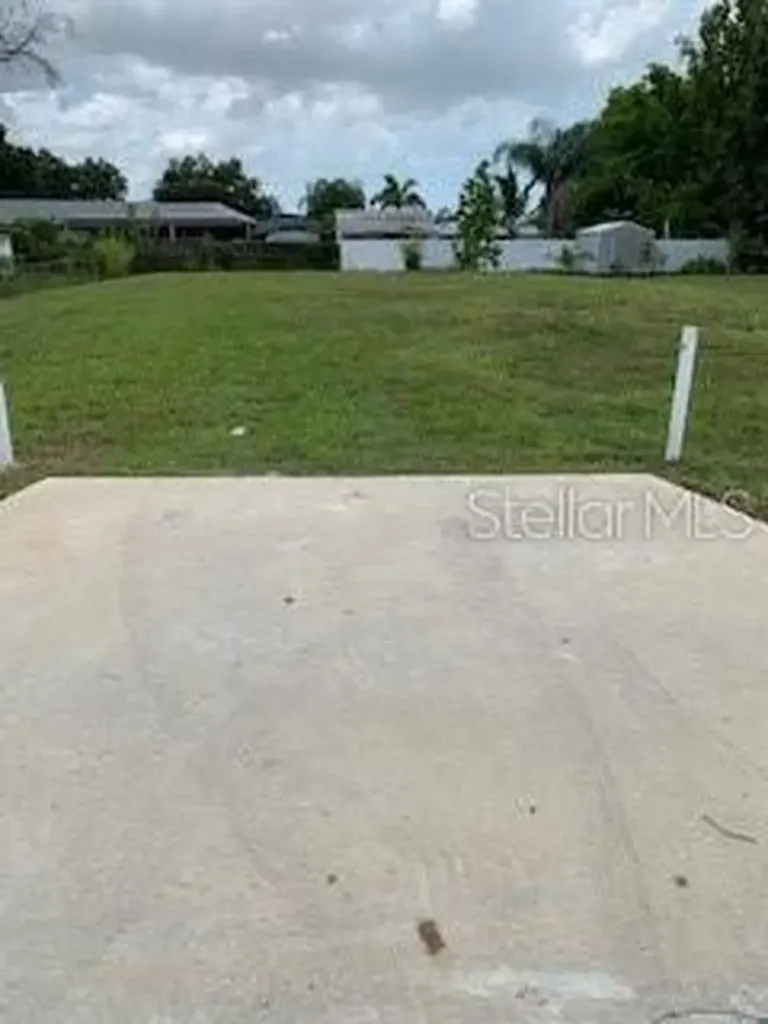 2308 37th Avenue E Bradenton FL 34208