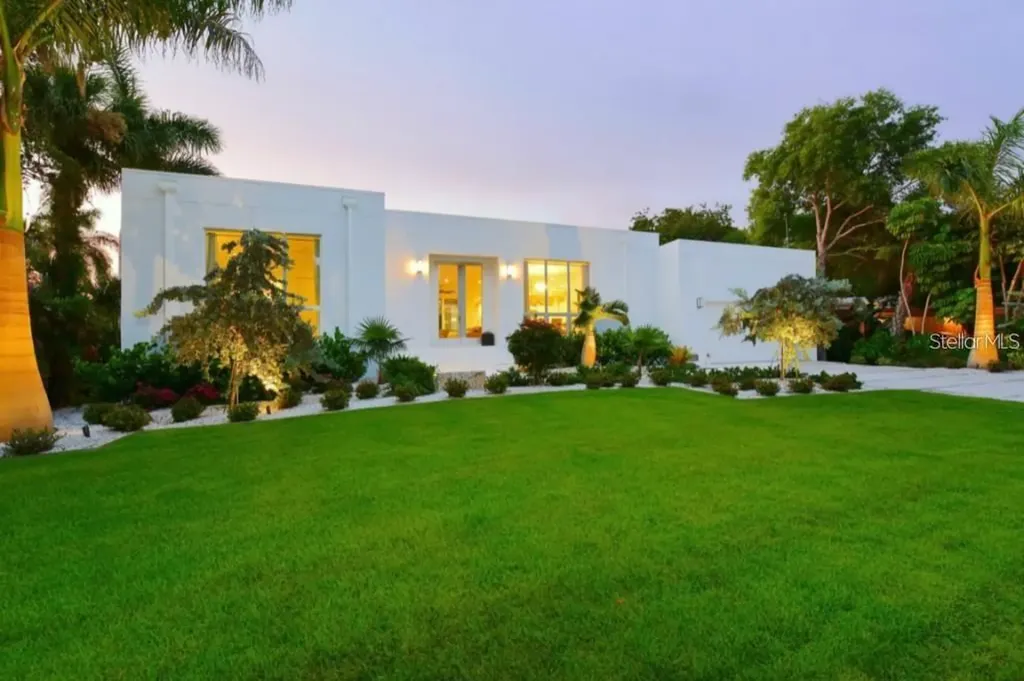 1259 Southport Drive Sarasota FL 34242