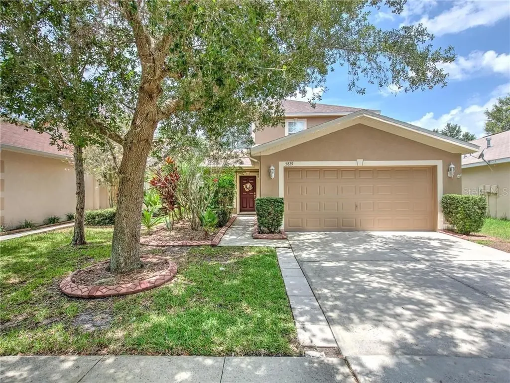 5839 Wrenwater Drive Lithia FL 33547
