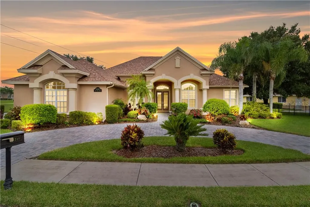 1240 Vista Hills Drive Lakeland FL 33813