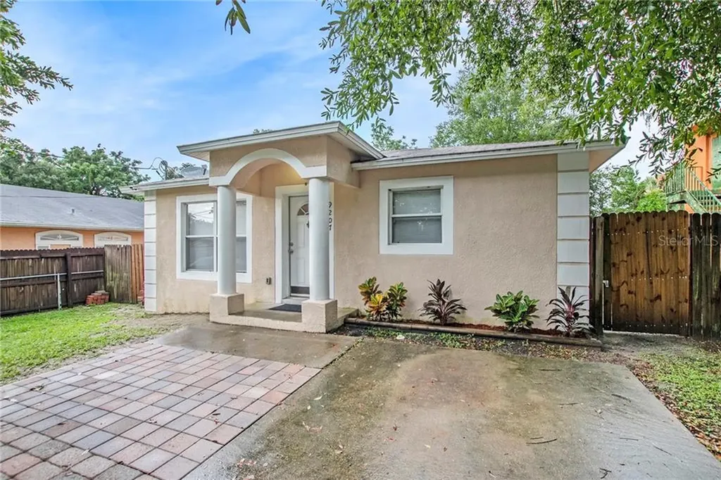 9207 N 28th Street Tampa FL 33612