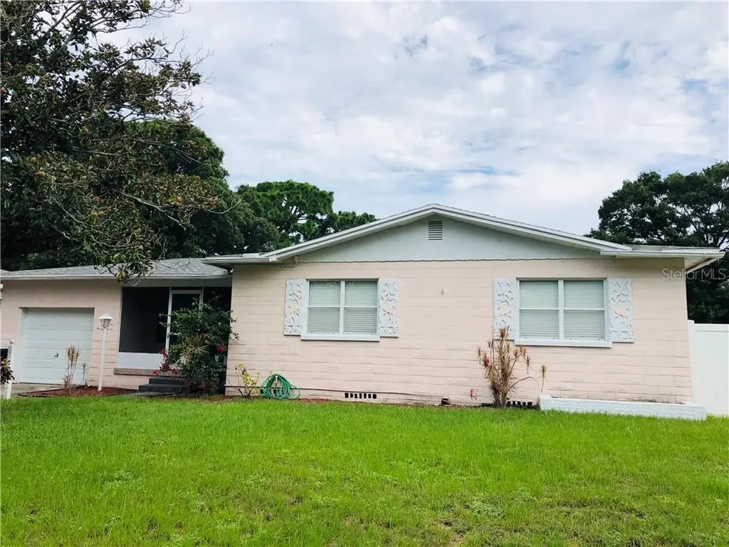 4127 31st Avenue N St Petersburg FL 33713
