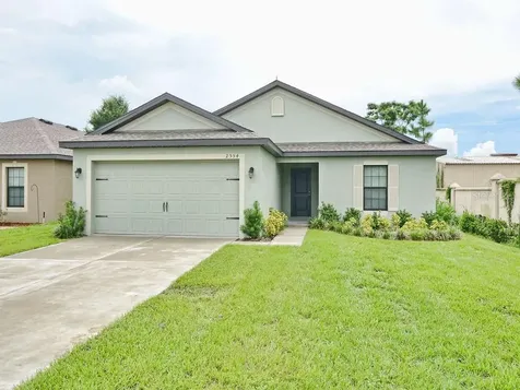 2554 Bracknell Forest Trail Tavares FL 32778