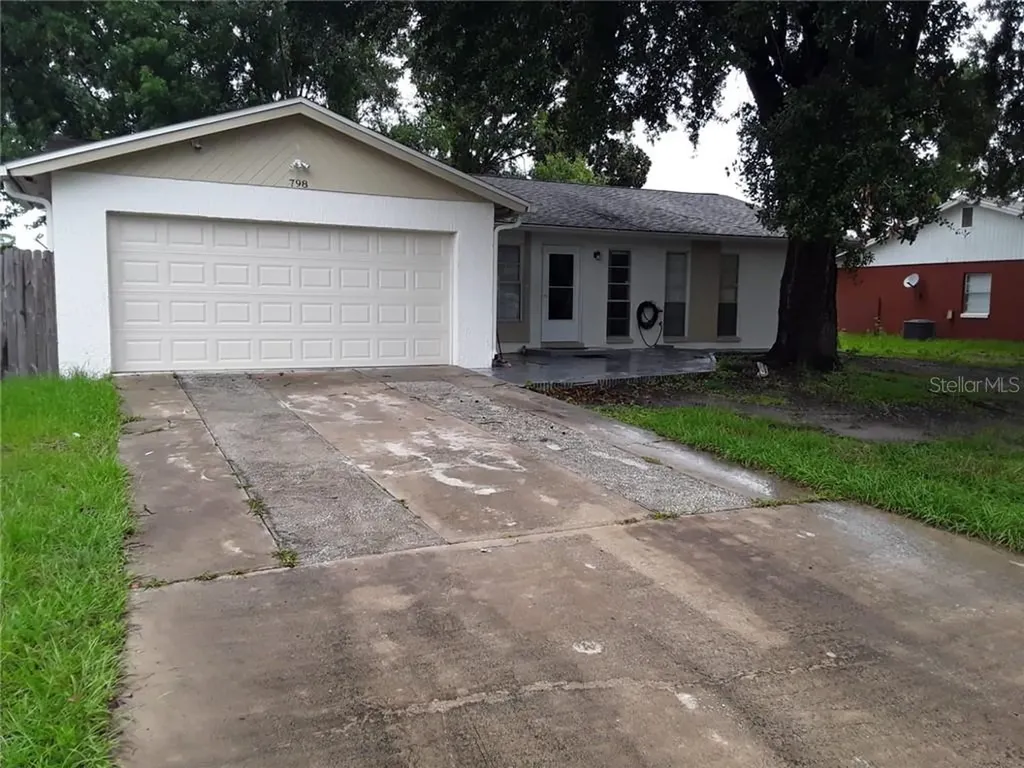 798 Royal Palm Drive Kissimmee FL 34743