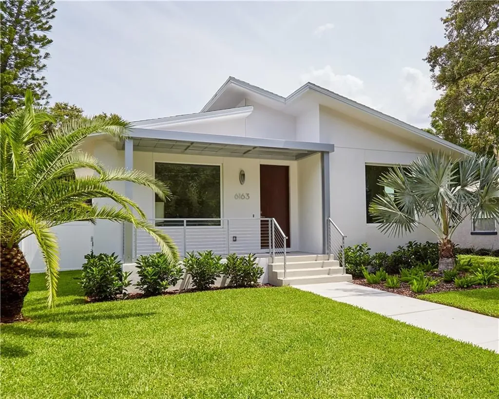 6163 2nd Avenue S St Petersburg FL 33707