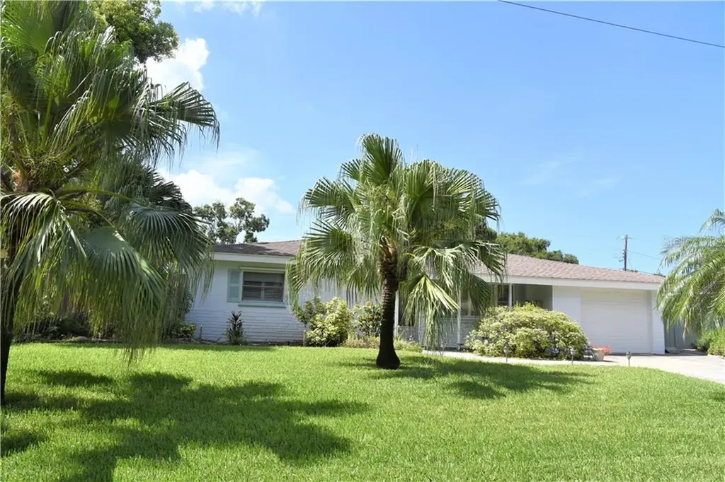 7730 31st Avenue N St Petersburg FL 33710
