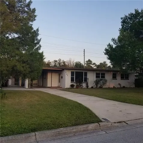707 Brockway Avenue Orlando FL 32807