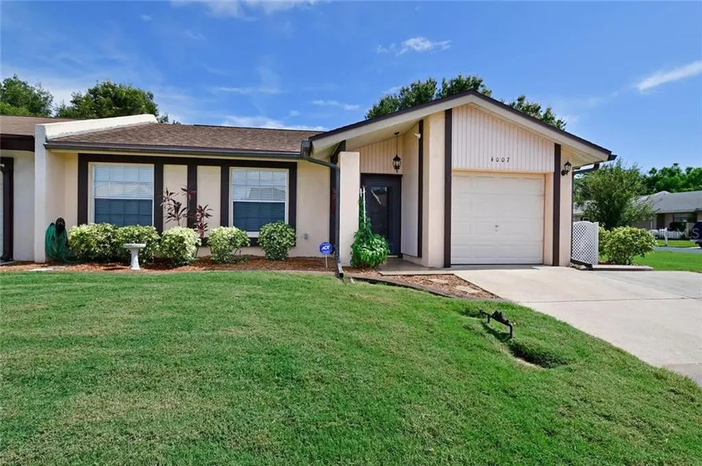 4007 42nd Avenue W Bradenton FL 34205