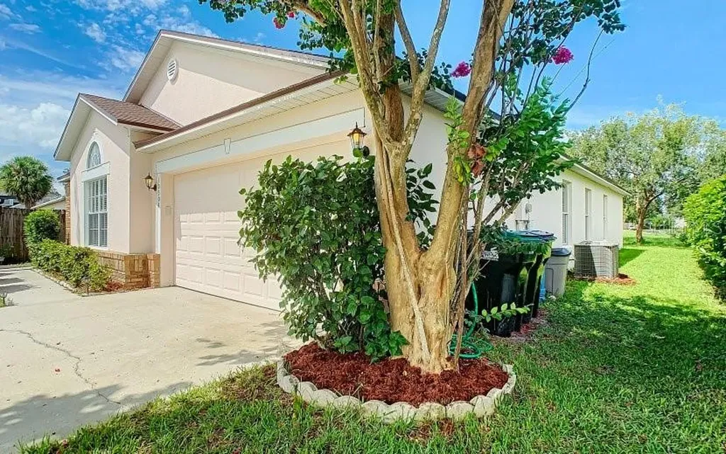 10504 Caspar Court Orlando FL 32817