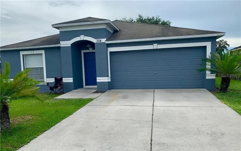 304 Mary Beth Place Plant City FL 33563