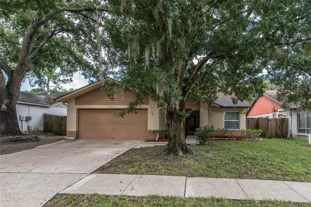 4605 S Country Hills Court Plant City FL 33566