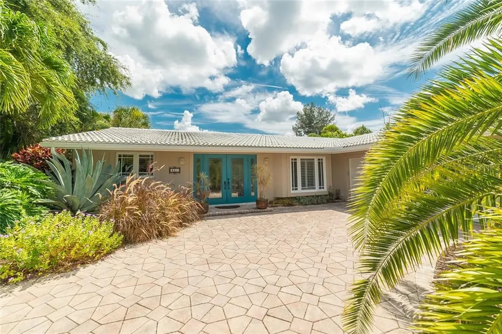621 Venice Lane Sarasota FL 34242
