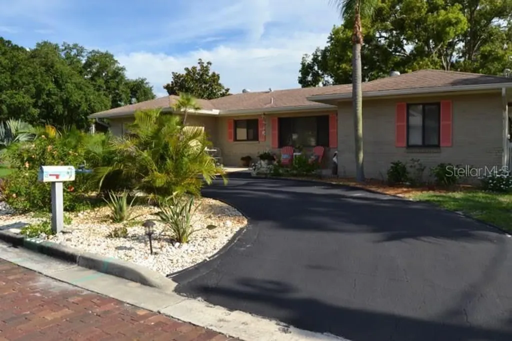 225 Cevera Drive Dunedin FL 34698