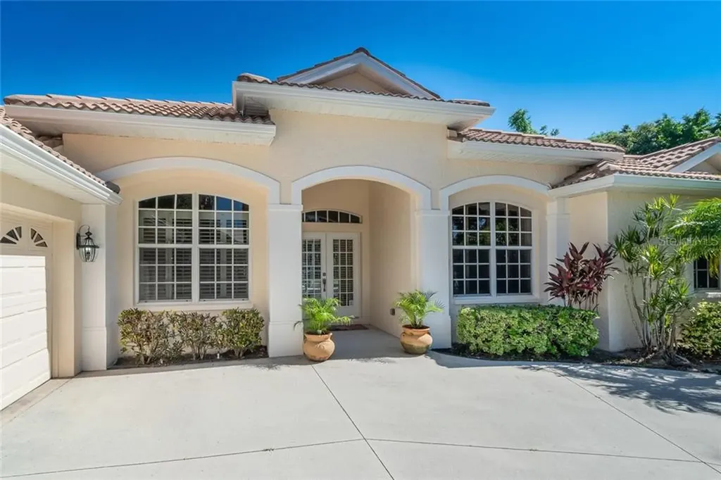 5537 Eastwind Drive Sarasota FL 34233