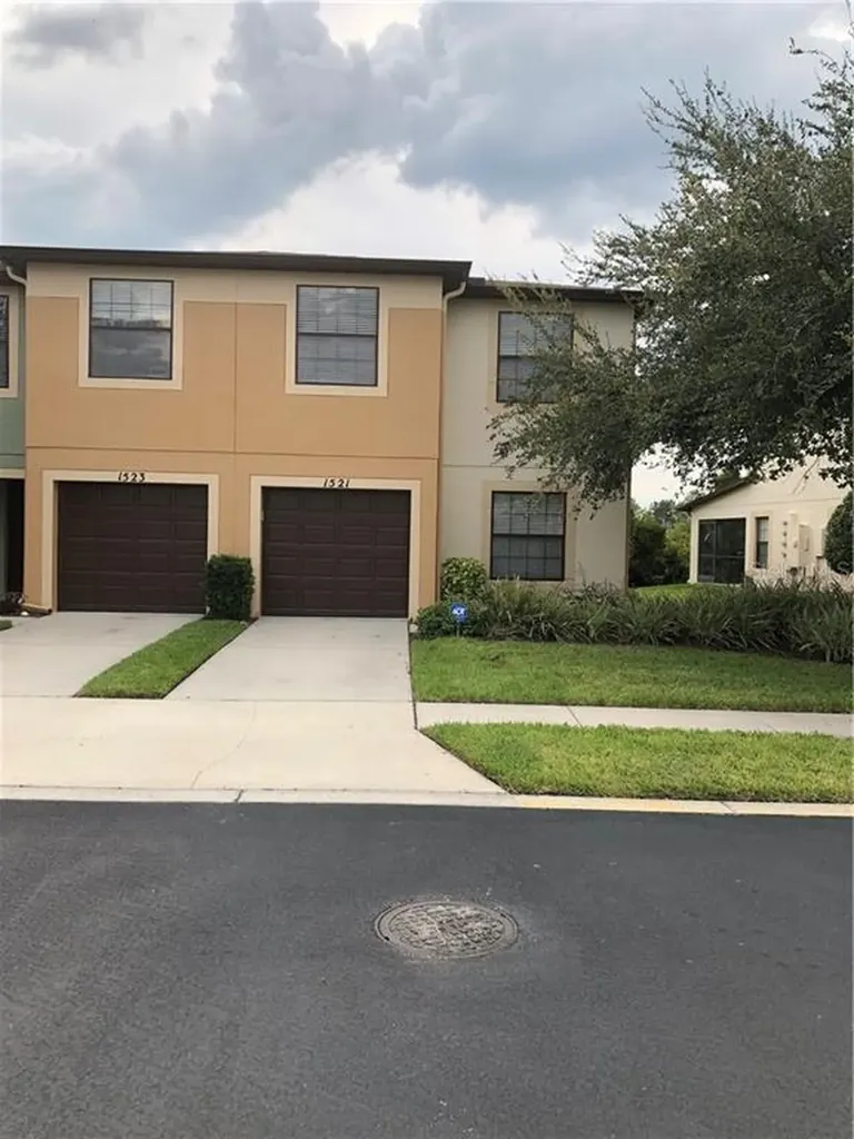1521 Water Terrace Lane Brandon FL 33511