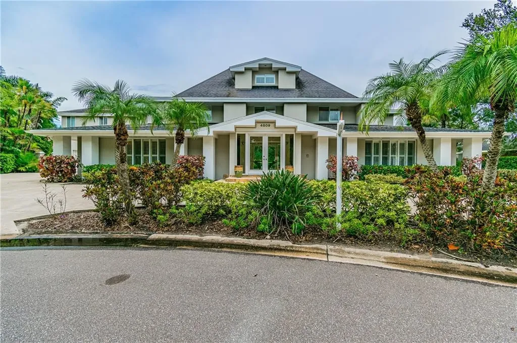 4809 Culbreath Isles Way Tampa FL 33629