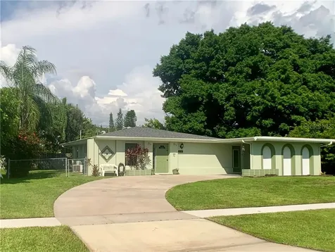 6364 Freemont Street North Port FL 34287