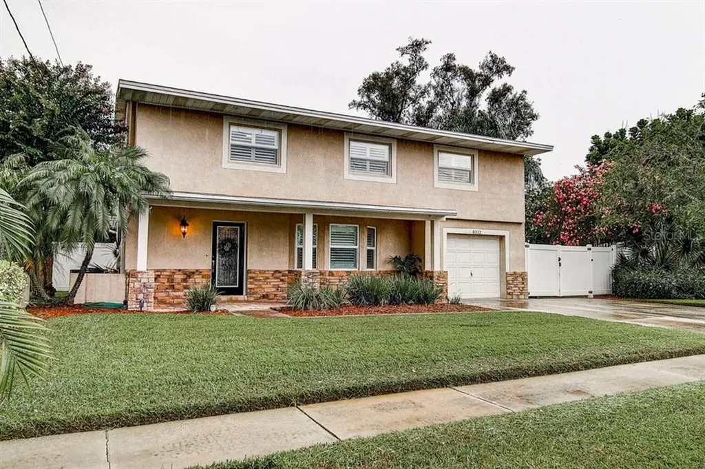 8312 Archwood Circle Tampa FL 33615