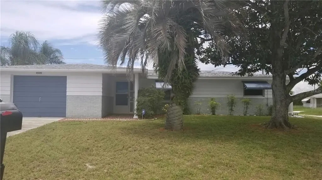 4949 Genesis Avenue Holiday FL 34690