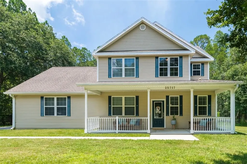 25717 Queen Sago Place Wesley Chapel FL 33544