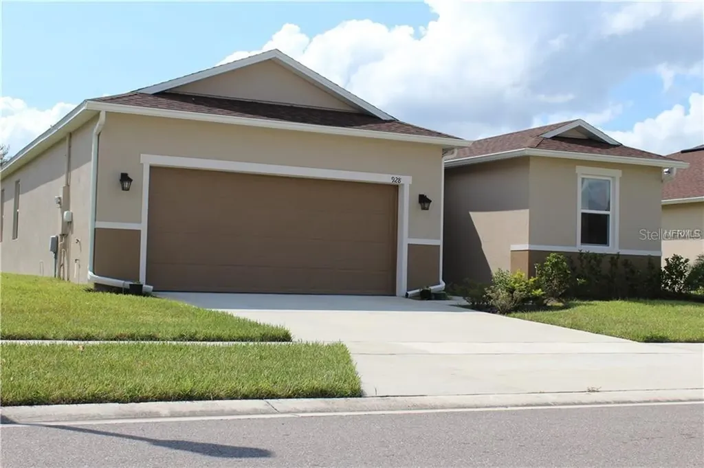 928 Costa Mesa Lane Kissimmee FL 34744