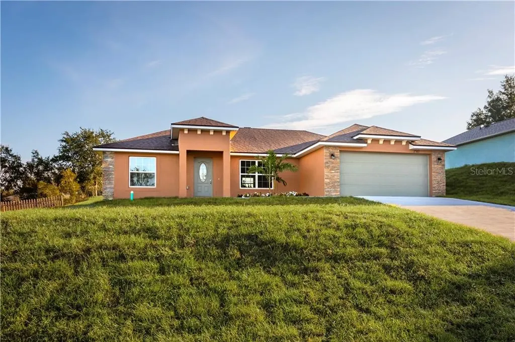 2161 El Campo Avenue Deltona FL 32725