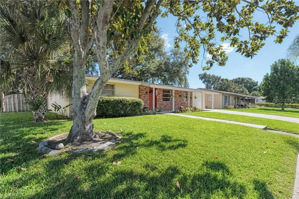 2652 White Sands Drive Sarasota FL 34231