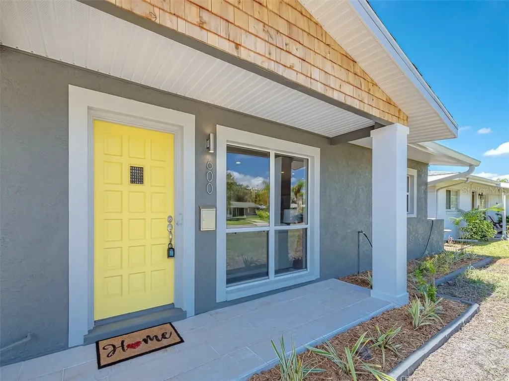600 42nd Avenue NE St Petersburg FL 33703