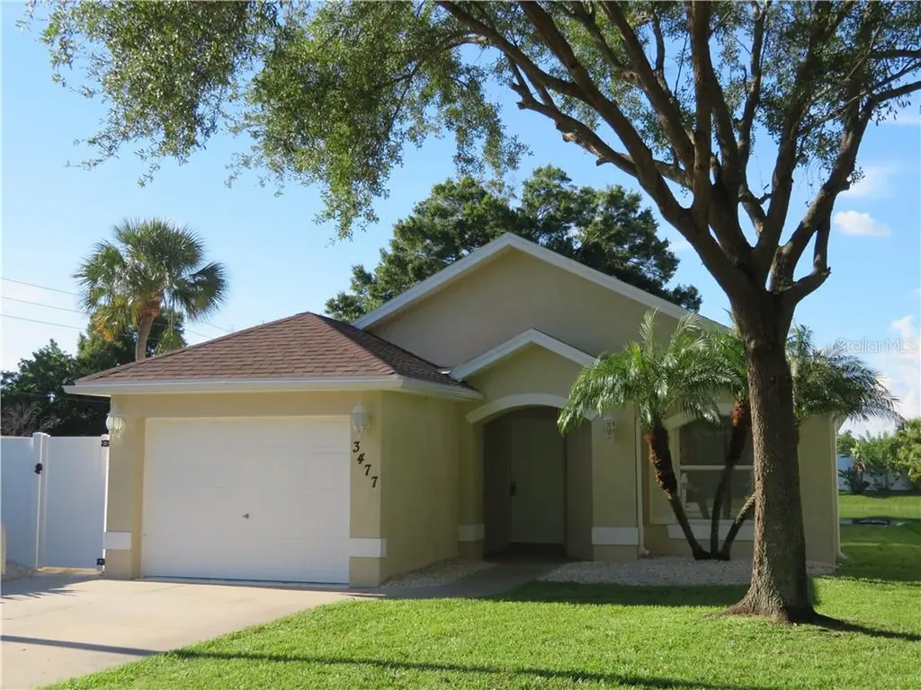3477 Reserve Circle N St Petersburg FL 33713