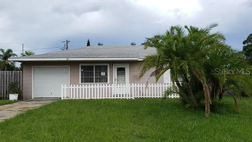 1548 Young Avenue Clearwater FL 33756