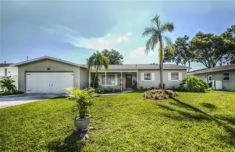 2784 65th Way N St Petersburg FL 33710