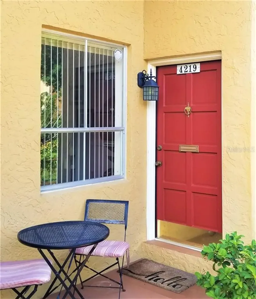 4219 La Palma Court Tampa FL 33611