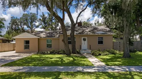 109 N Oakland Street Leesburg FL 34748