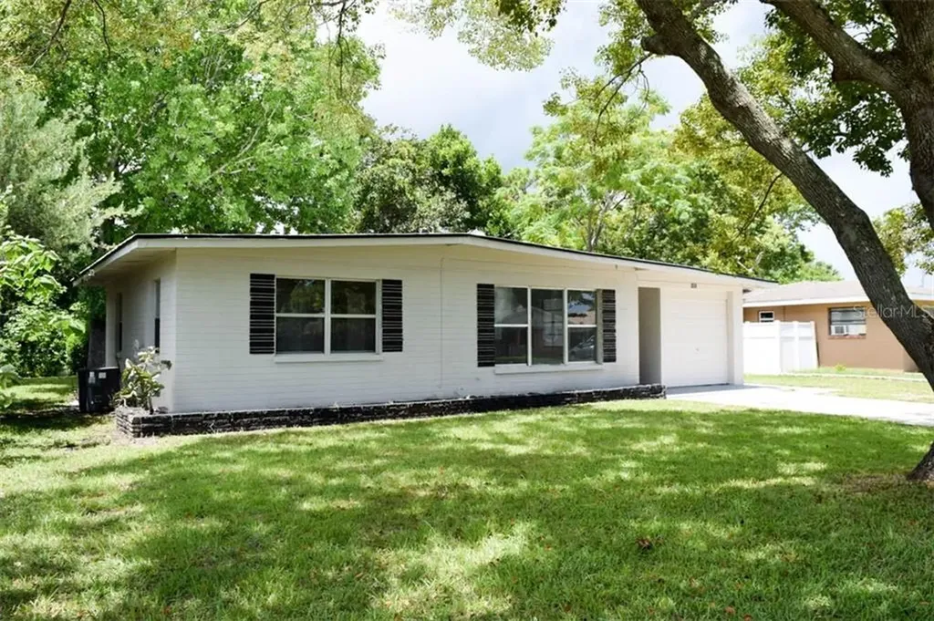 1852 Evergreen Drive Edgewater FL 32141