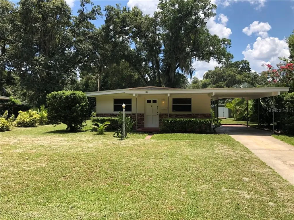1005 Oakland Heights Avenue Plant City FL 33563