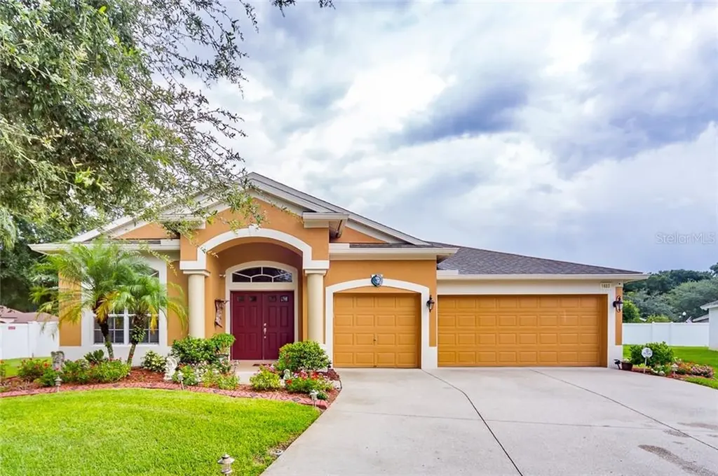 1603 Weld Bird Court Valrico FL 33594