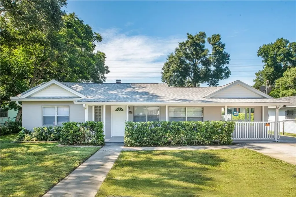 3222 Price Avenue Orlando FL 32806