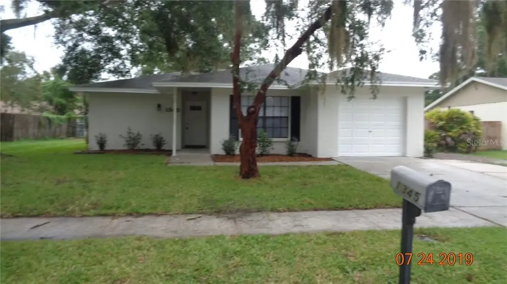 1345 Eastwood Drive Lutz FL 33549