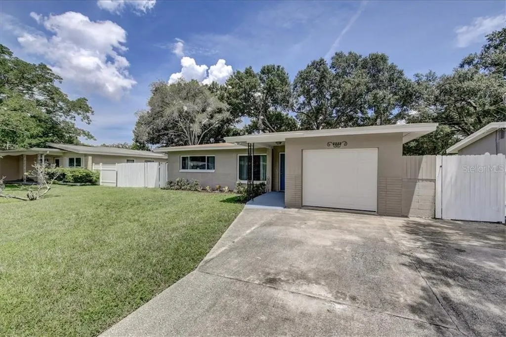 2933 Stratford Drive Largo FL 33771