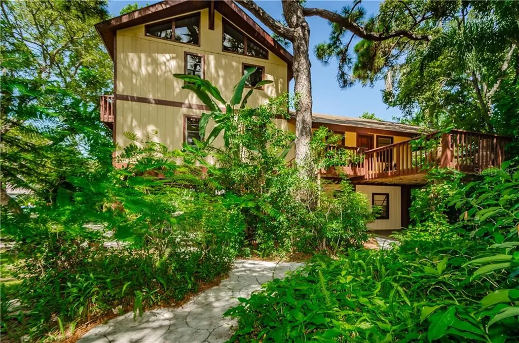 13855 75th Avenue Seminole FL 33776