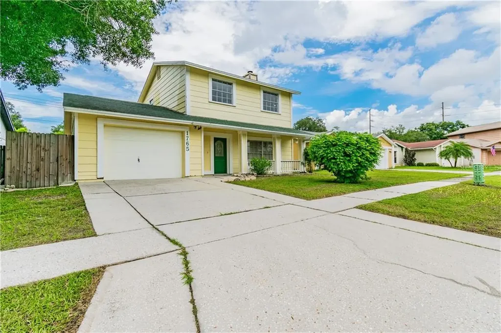1765 Lakeview Village Drive Brandon FL 33510